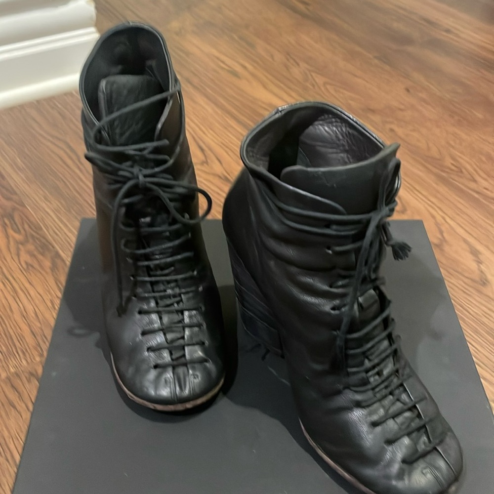 black leather bootie made in Italy